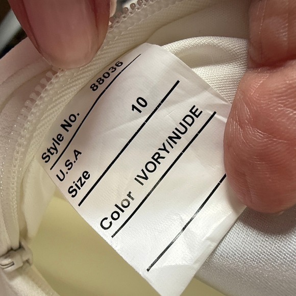 Justin Alexander Wedding Dress Ivory Sheath Low Back Lace NWT Designer Gown - Picture 10 of 14